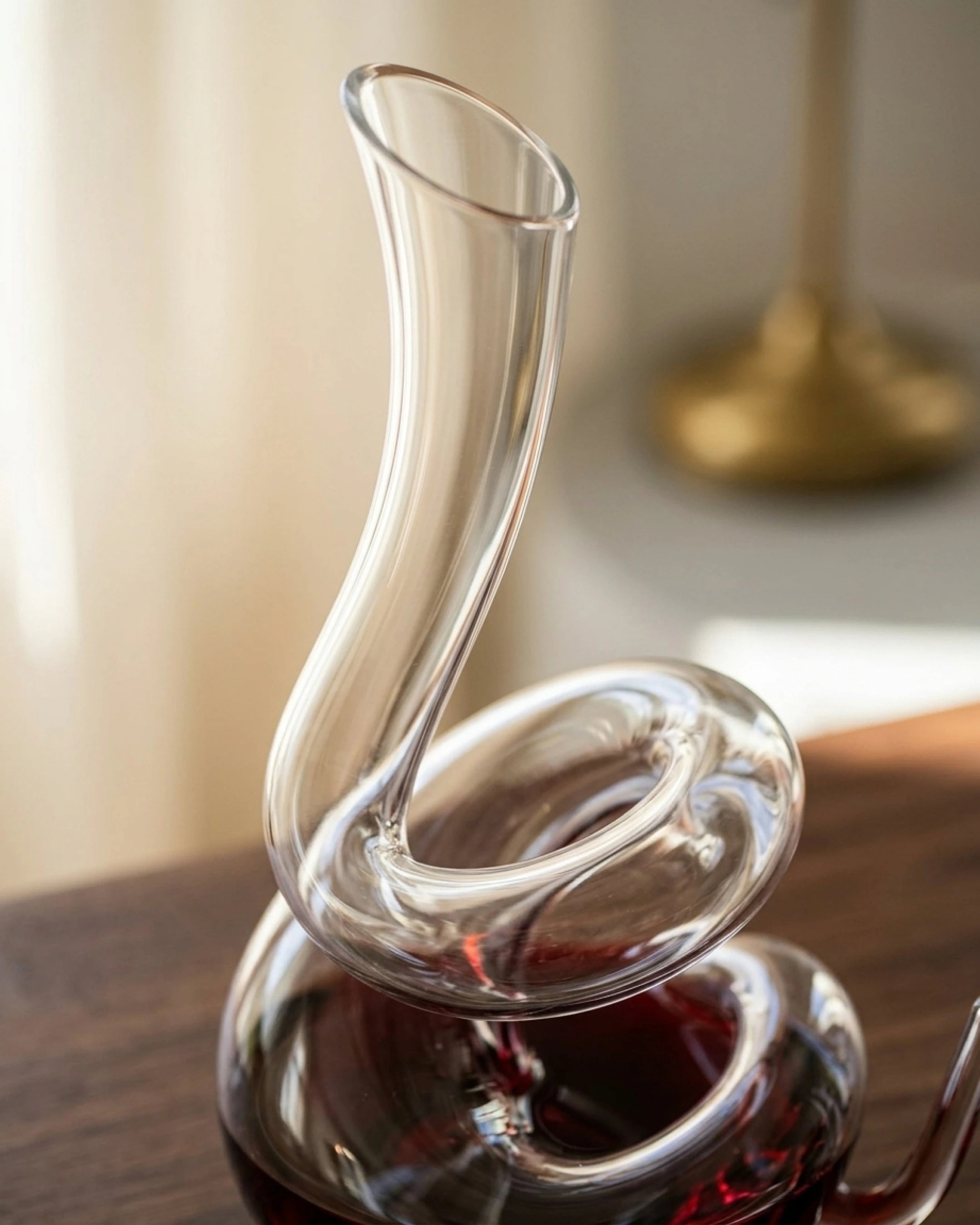 Le Cristoir carafe vin macro plongeant eloron