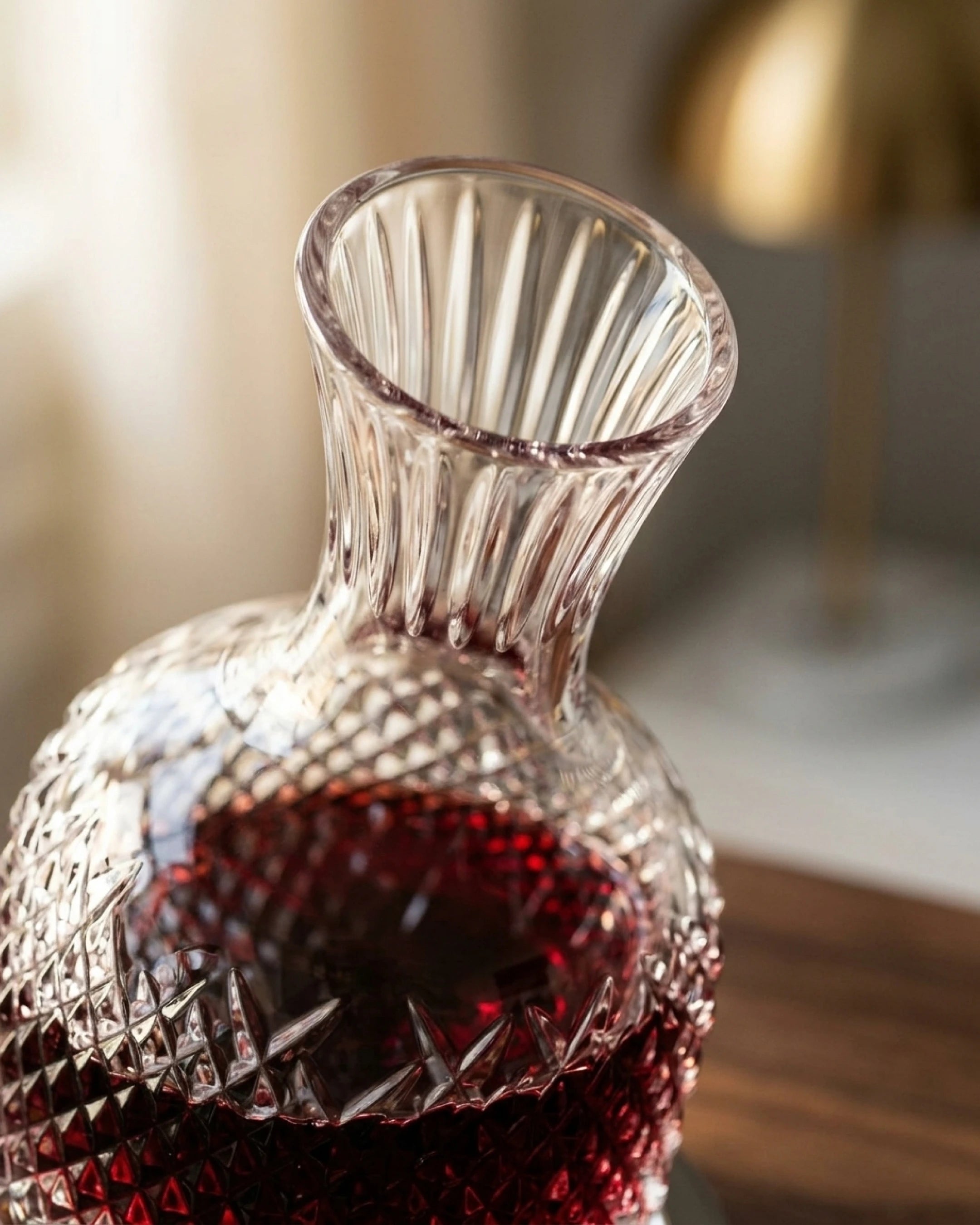 Le Cristoir carafe vin macro plongeant miren