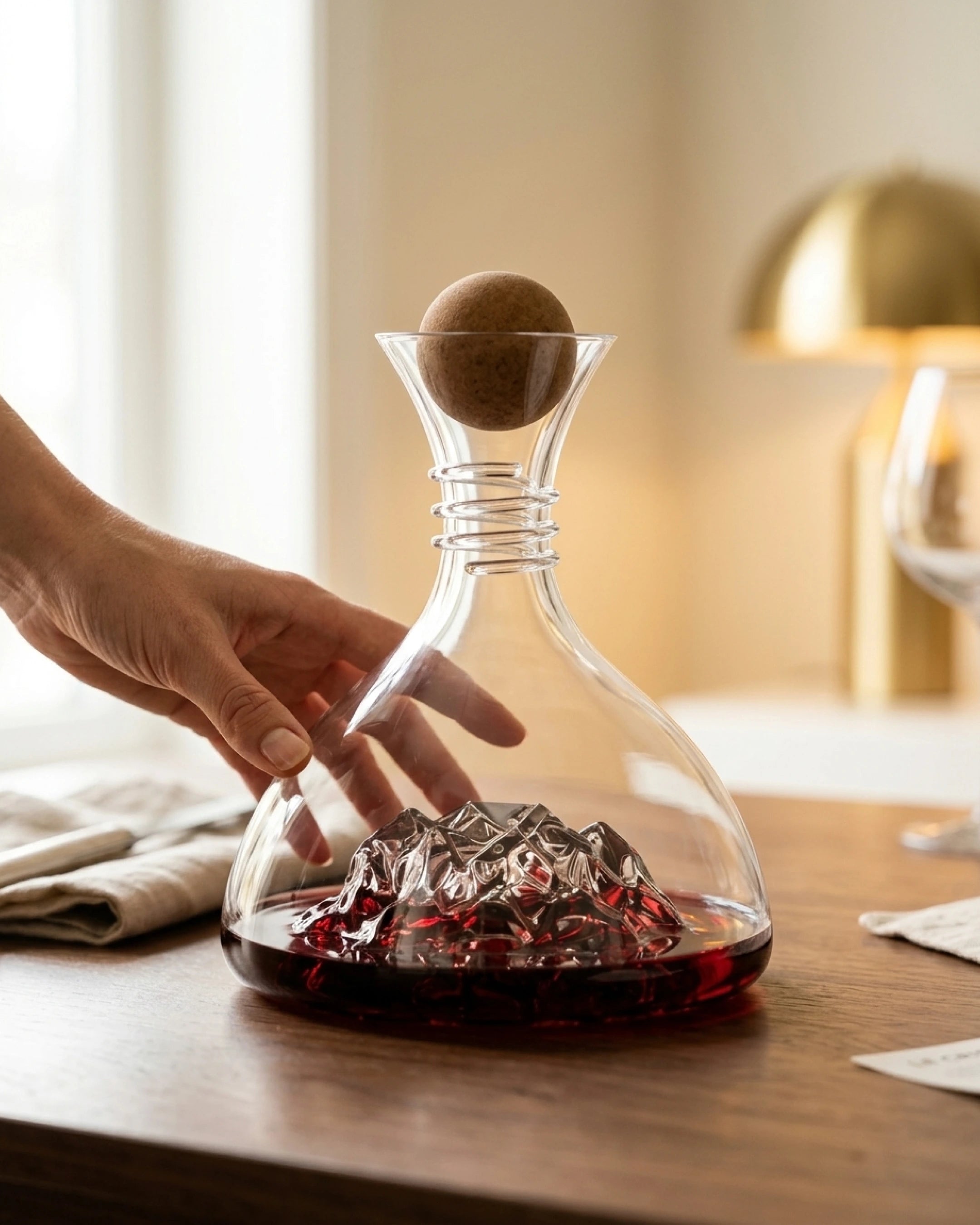 Le Cristoir carafe vin main althen
