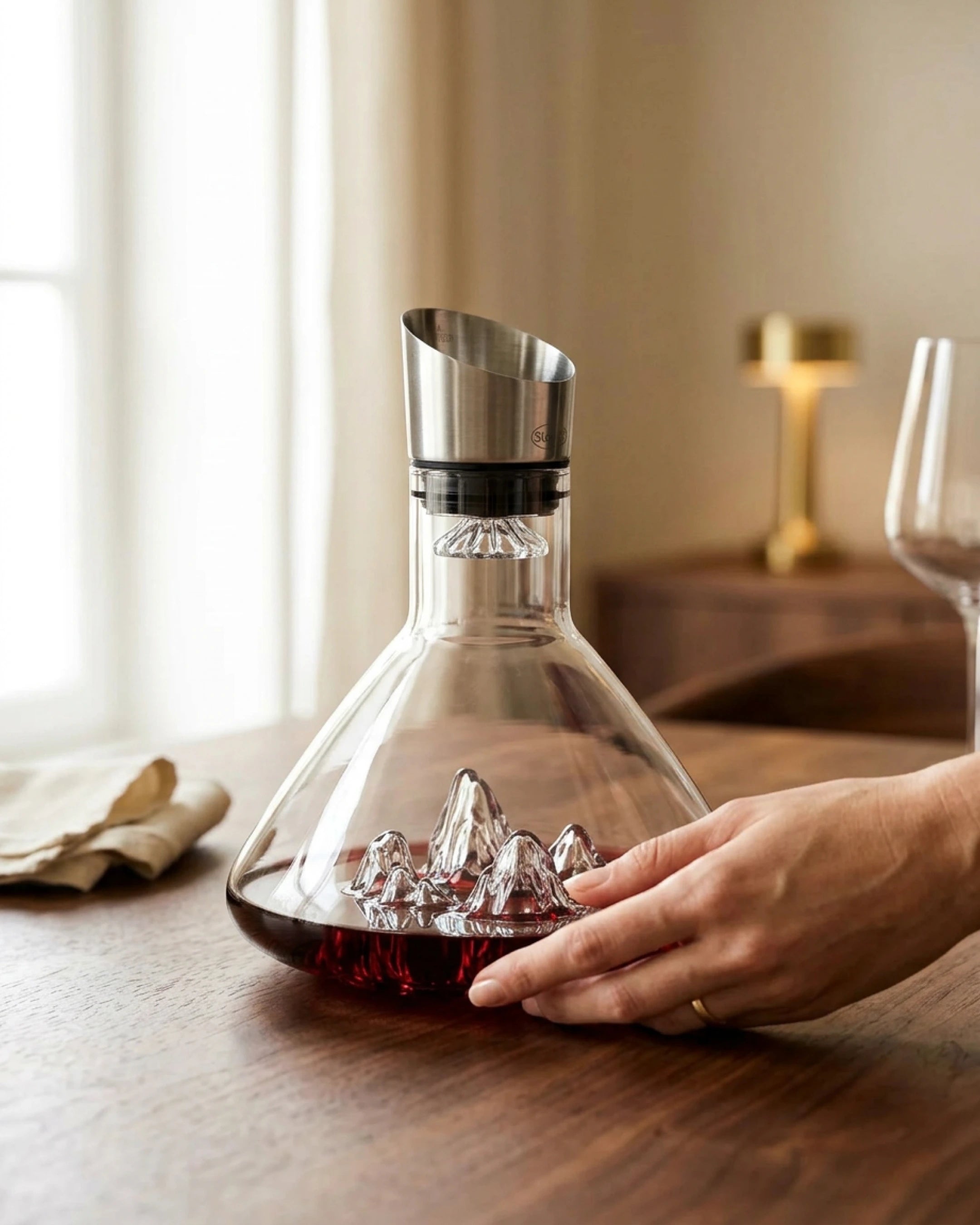Le Cristoir carafe vin main galven